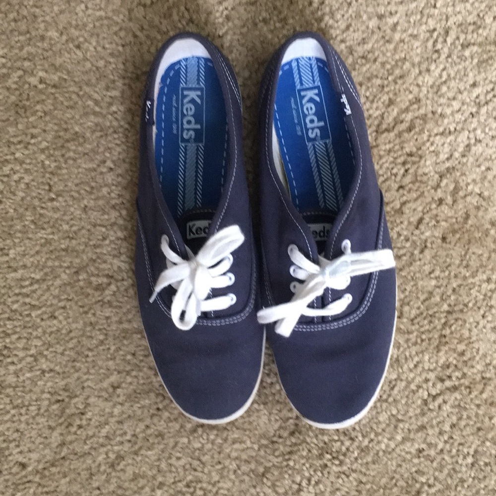 Navy Keds